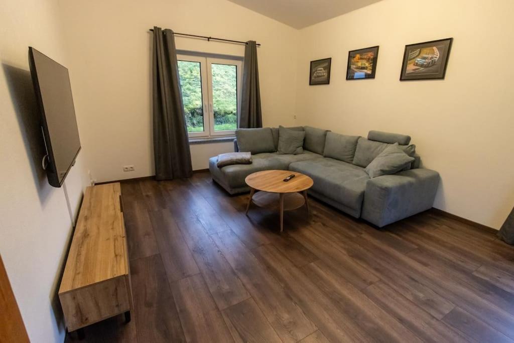 Apartment Suedschleife - App. 3 - Direkt Am Ring Reimerath